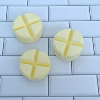 Shower steamer snap bars